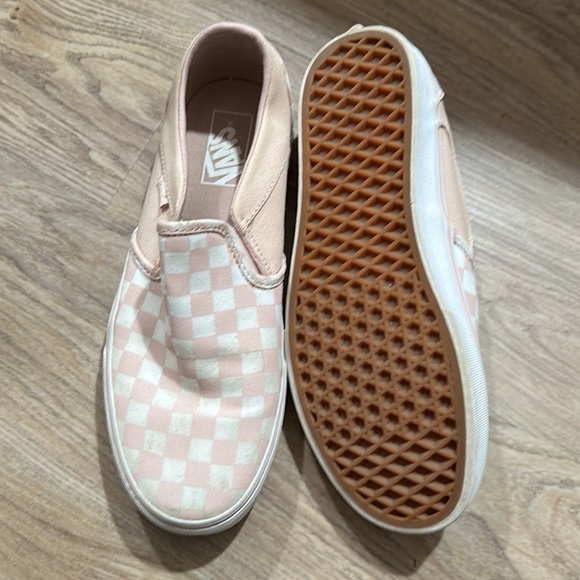 Light pink Vans only worn a couple times - Picture 2 of 3